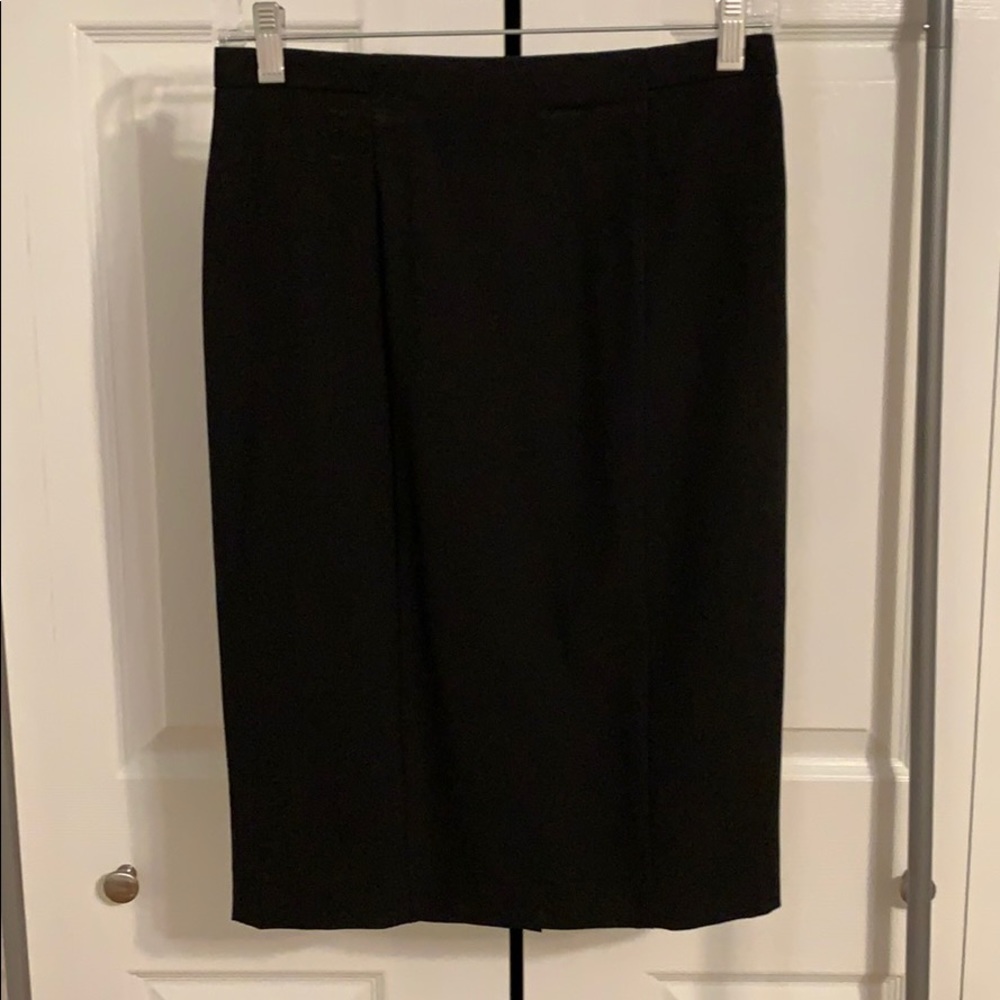 NWOT Ann Taylor Black Pencil Skirt size 2